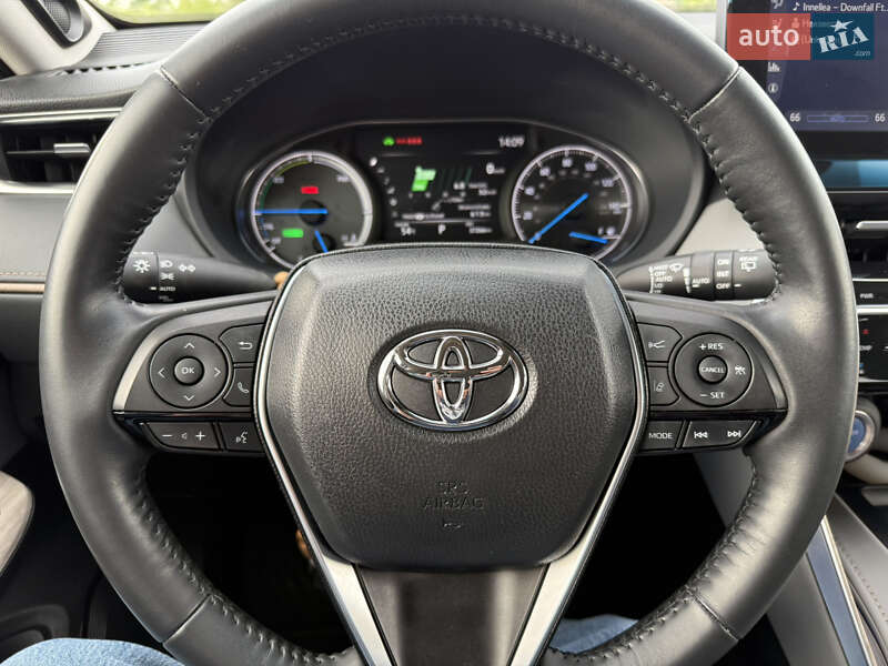 Позашляховик / Кросовер Toyota Venza 2021 в Дніпрі