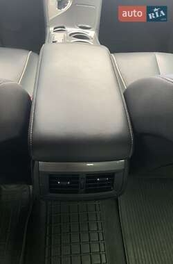 Позашляховик / Кросовер Toyota Venza 2013 в 