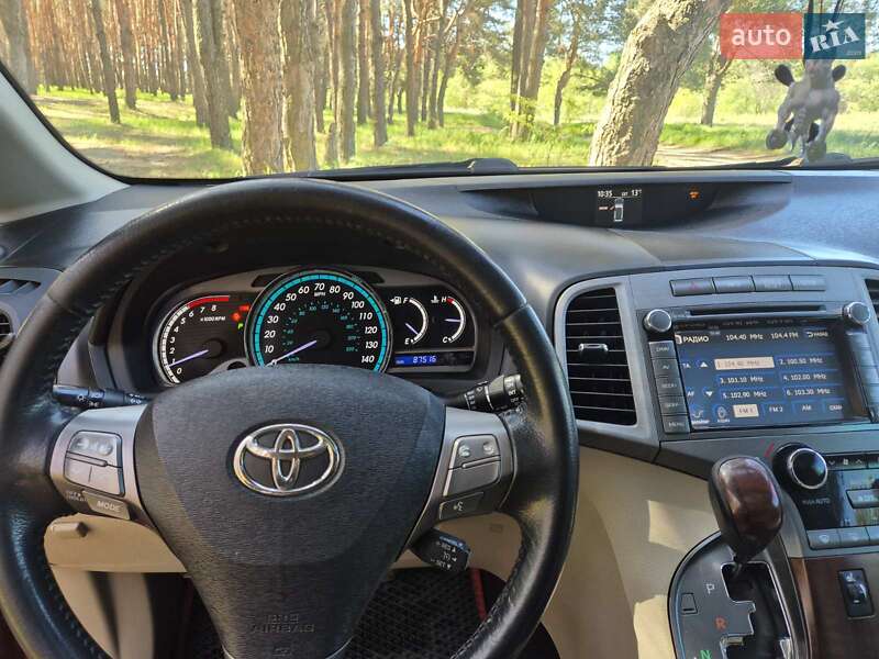 Позашляховик / Кросовер Toyota Venza 2012 в Дніпрі
