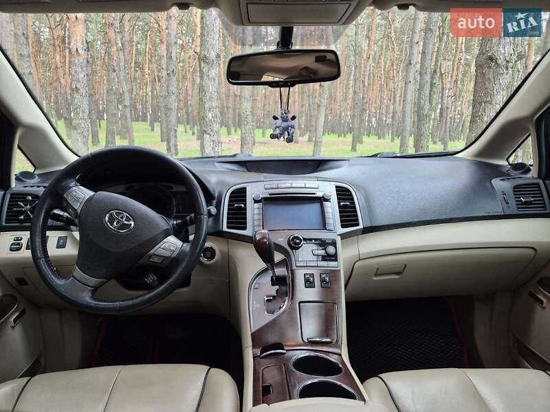 Позашляховик / Кросовер Toyota Venza 2012 в Дніпрі