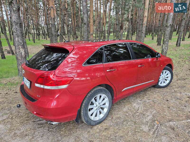 Позашляховик / Кросовер Toyota Venza 2012 в Дніпрі