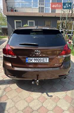 Позашляховик / Кросовер Toyota Venza 2013 в 