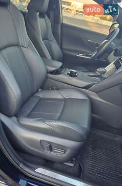 Внедорожник / Кроссовер Toyota Venza 2021 в 