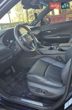 Внедорожник / Кроссовер Toyota Venza 2021 в 