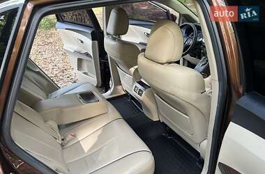 Позашляховик / Кросовер Toyota Venza 2013 в 