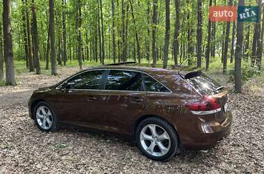 Позашляховик / Кросовер Toyota Venza 2013 в 