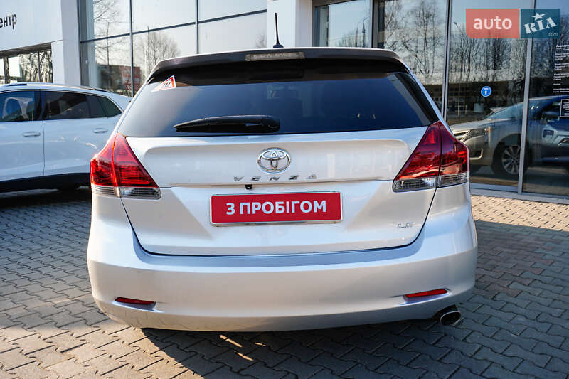 Позашляховик / Кросовер Toyota Venza 2014 в Житомирі