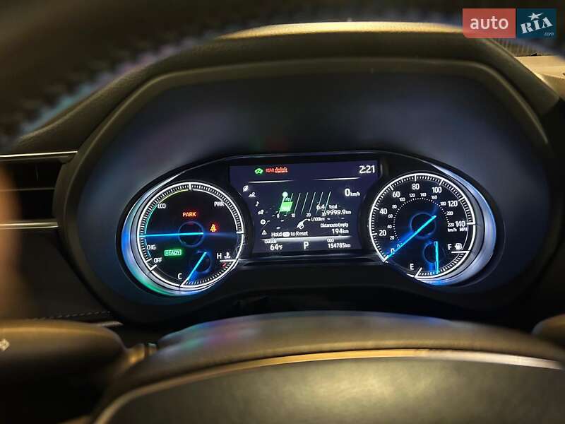 Позашляховик / Кросовер Toyota Venza 2021 в Києві