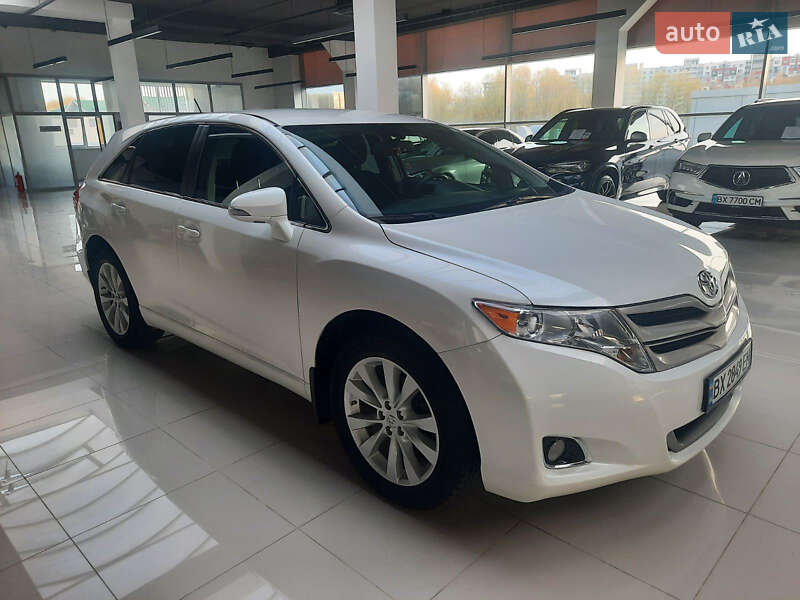 Позашляховик / Кросовер Toyota Venza 2014 в Хмельницькому