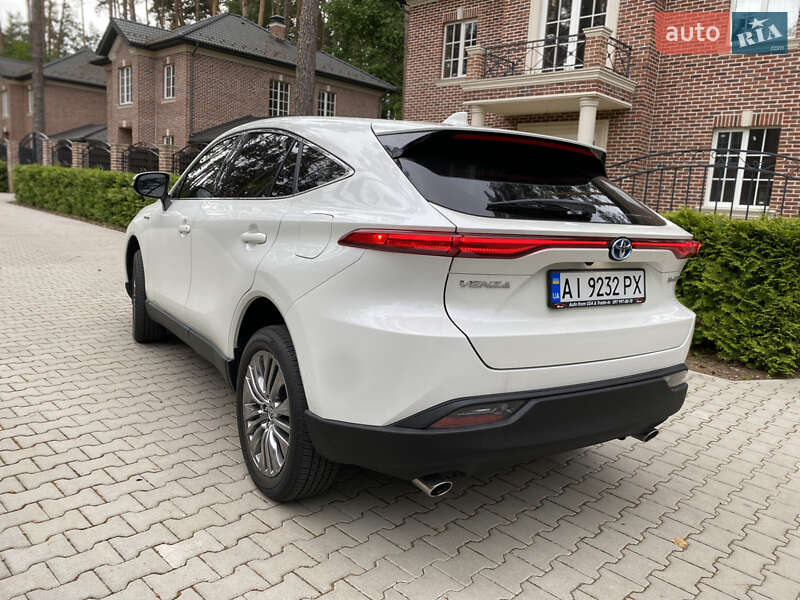 Позашляховик / Кросовер Toyota Venza 2021 в Києві