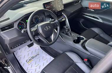 Позашляховик / Кросовер Toyota Venza 2021 в 