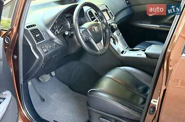 Позашляховик / Кросовер Toyota Venza 2013 в 