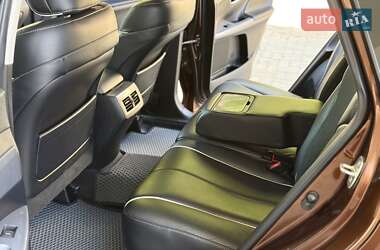 Позашляховик / Кросовер Toyota Venza 2013 в 