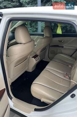 Позашляховик / Кросовер Toyota Venza 2011 в 