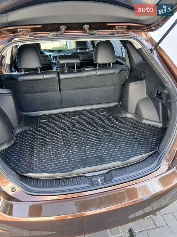 Позашляховик / Кросовер Toyota Venza 2014 в Кропивницькому