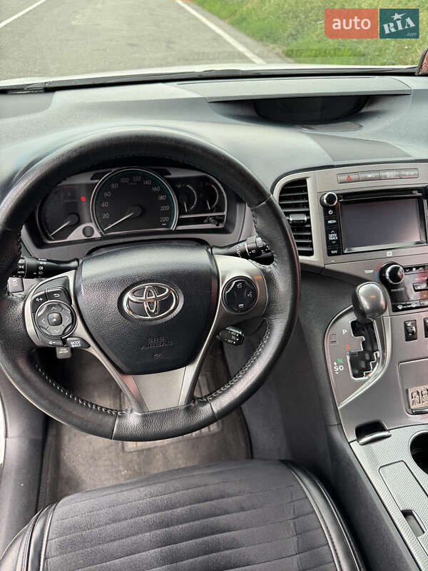 Внедорожник / Кроссовер Toyota Venza 2013 в Киеве