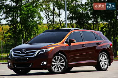 Позашляховик / Кросовер Toyota Venza 2014 в Дніпрі