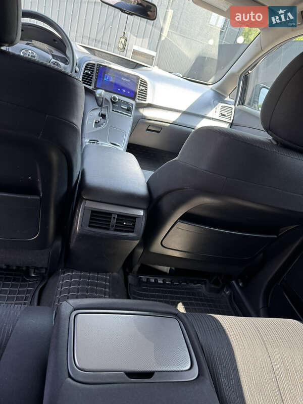 Внедорожник / Кроссовер Toyota Venza 2013 в Ивано-Франковске