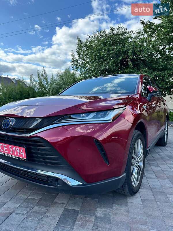 Позашляховик / Кросовер Toyota Venza 2021 в Львові