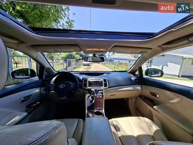 Позашляховик / Кросовер Toyota Venza 2011 в Новоархангельську
