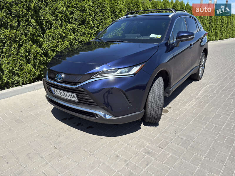 Внедорожник / Кроссовер Toyota Venza 2021 в Киеве