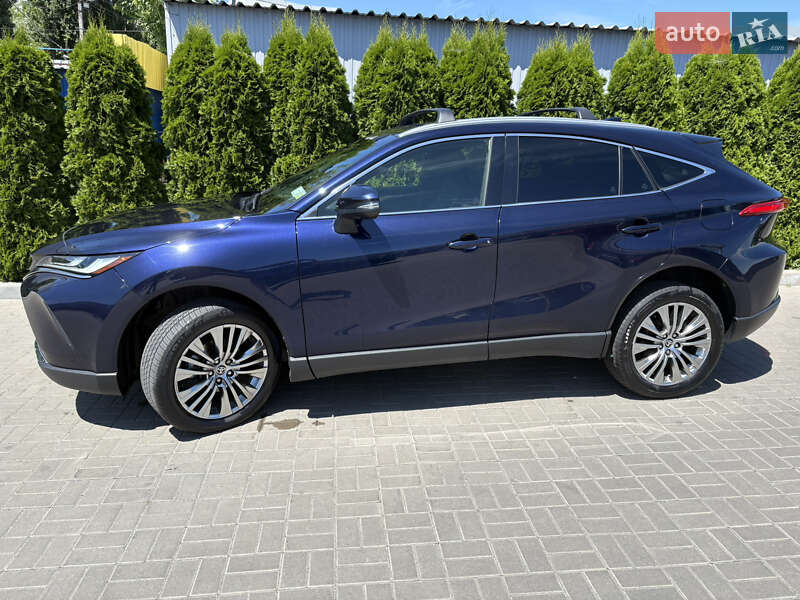Внедорожник / Кроссовер Toyota Venza 2021 в Киеве