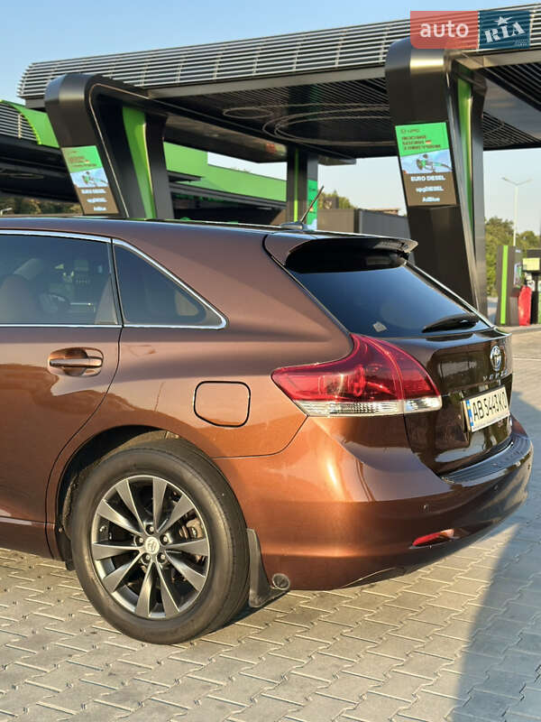 Внедорожник / Кроссовер Toyota Venza 2012 в Виннице
