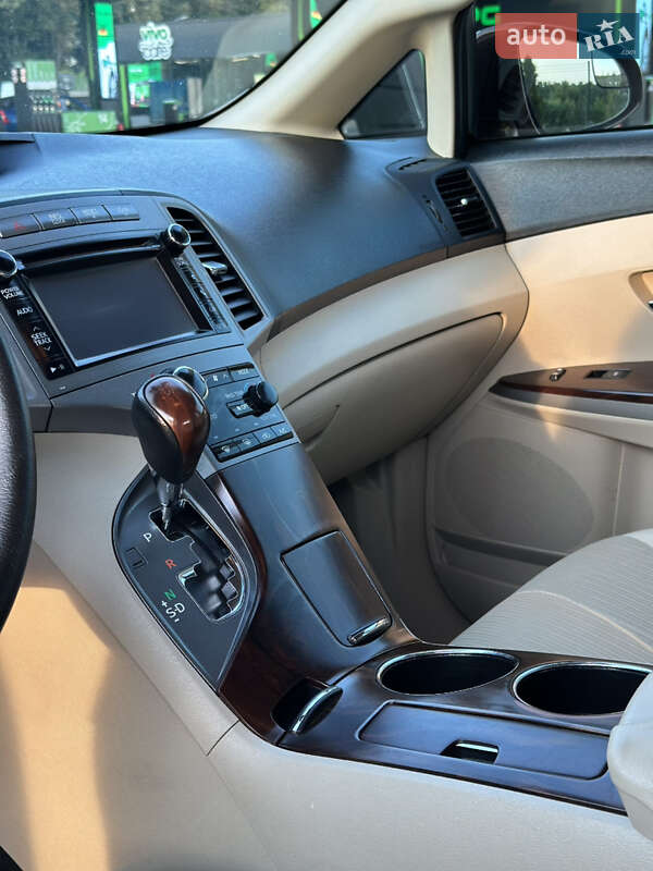 Внедорожник / Кроссовер Toyota Venza 2012 в Виннице