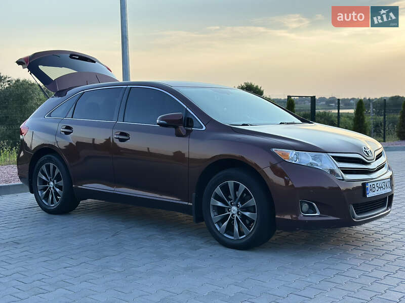 Внедорожник / Кроссовер Toyota Venza 2012 в Виннице