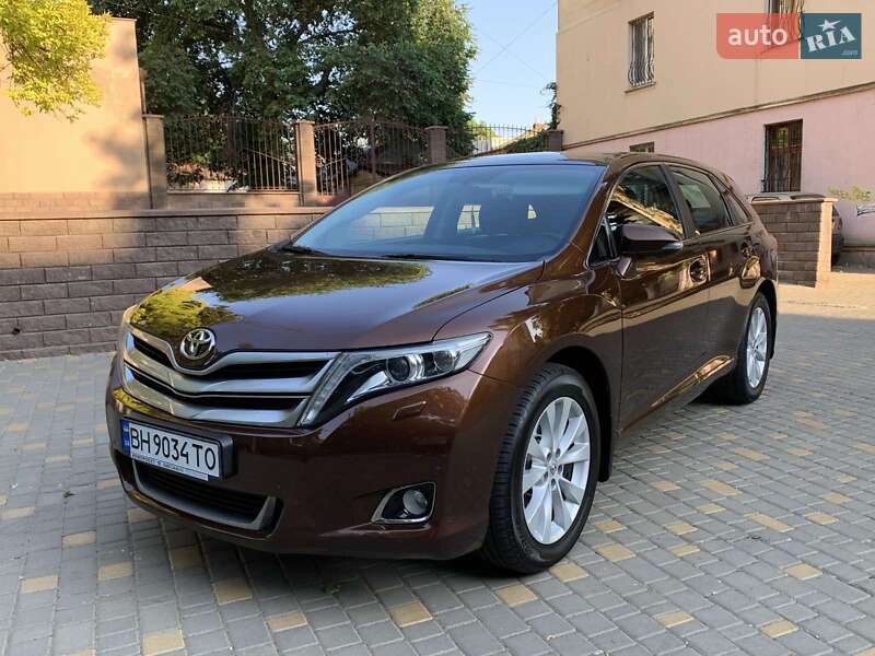 Позашляховик / Кросовер Toyota Venza 2013 в Одесі