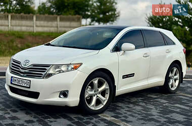 Позашляховик / Кросовер Toyota Venza 2010 в Львові