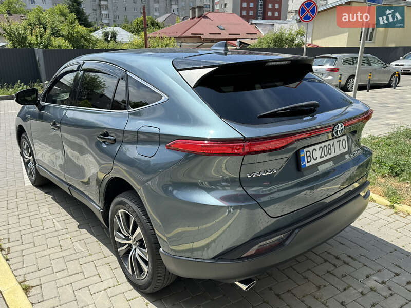 Внедорожник / Кроссовер Toyota Venza 2021 в Львове
