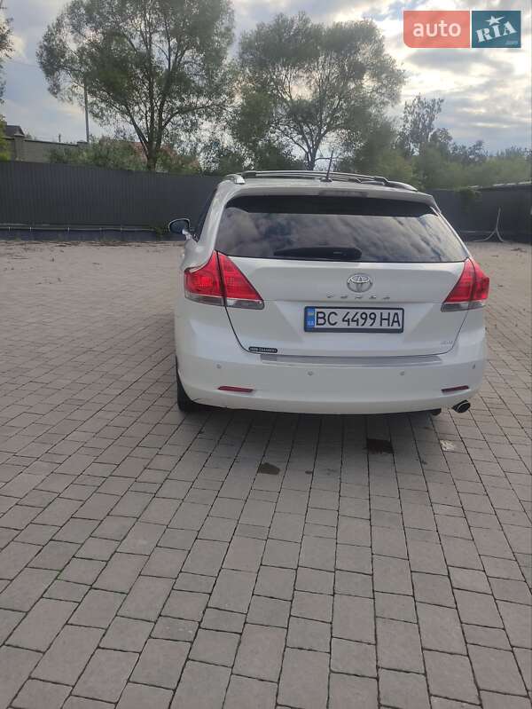 Внедорожник / Кроссовер Toyota Venza 2010 в Львове