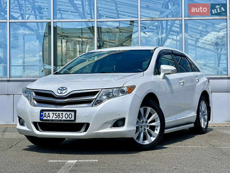 Позашляховик / Кросовер Toyota Venza 2013 в Києві