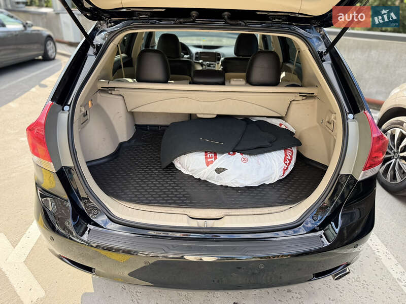 Позашляховик / Кросовер Toyota Venza 2011 в Києві