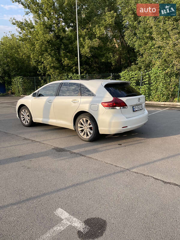 Позашляховик / Кросовер Toyota Venza 2013 в Запоріжжі