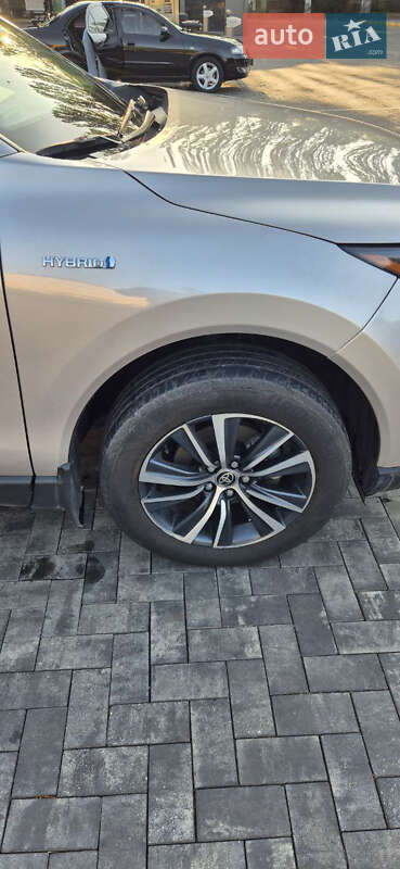 Внедорожник / Кроссовер Toyota Venza 2021 в Кривом Роге фото 3 Внедорожник / Кроссовер Toyota Venza 2021 в Кривом Роге