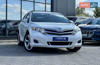 Позашляховик / Кросовер Toyota Venza 2015 в Нововолинську