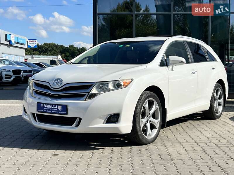 Внедорожник / Кроссовер Toyota Venza 2015 в Нововолынске