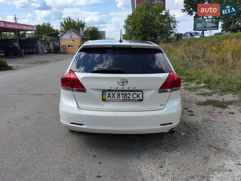 Внедорожник / Кроссовер Toyota Venza 2011 в Харькове