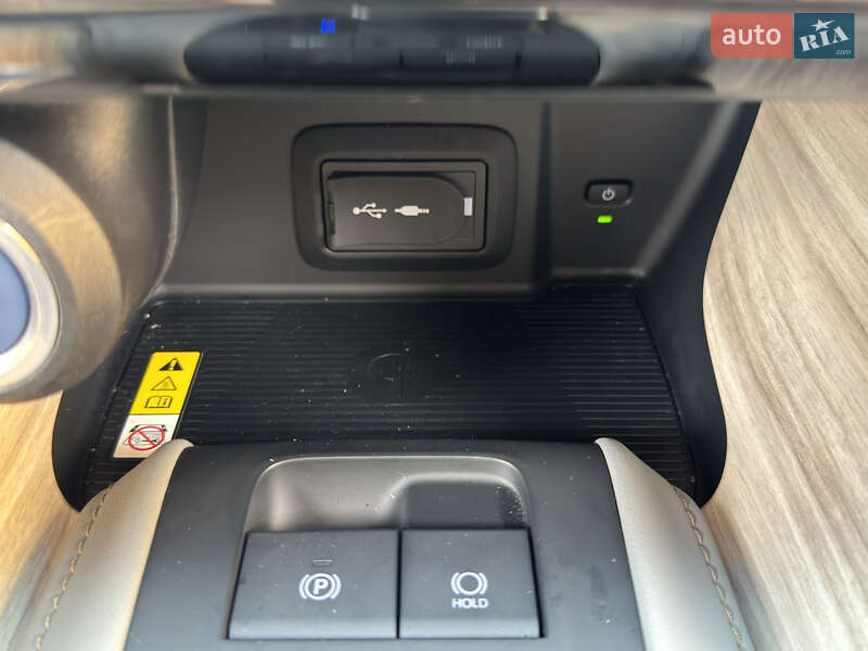 Внедорожник / Кроссовер Toyota Venza 2022 в Львове