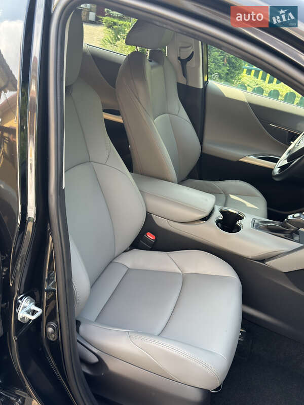 Внедорожник / Кроссовер Toyota Venza 2022 в Львове