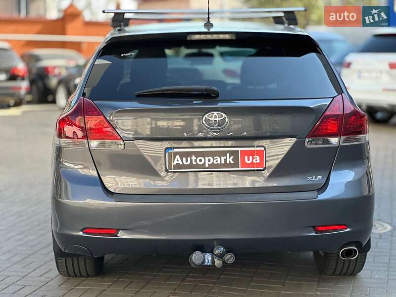 Позашляховик / Кросовер Toyota Venza 2014 в Одесі