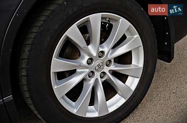 Внедорожник / Кроссовер Toyota Venza 2014 в 