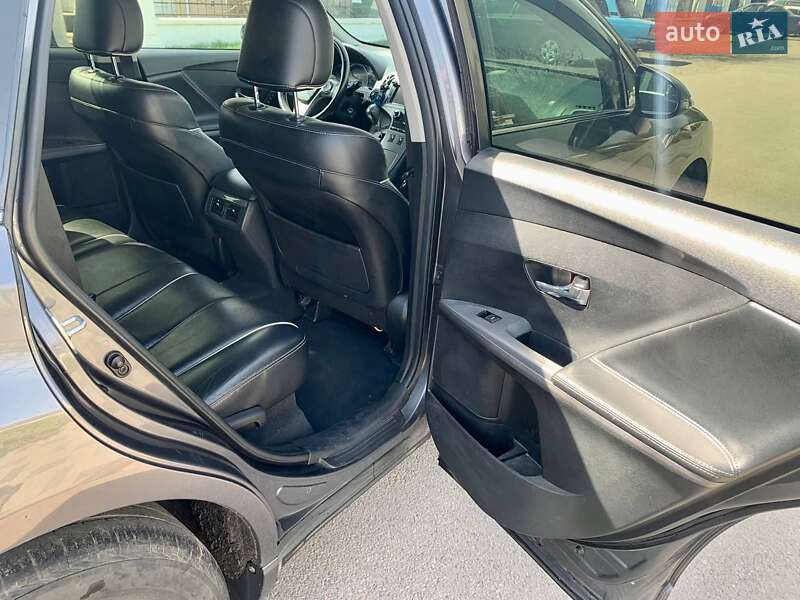 Позашляховик / Кросовер Toyota Venza 2013 в Вінниці