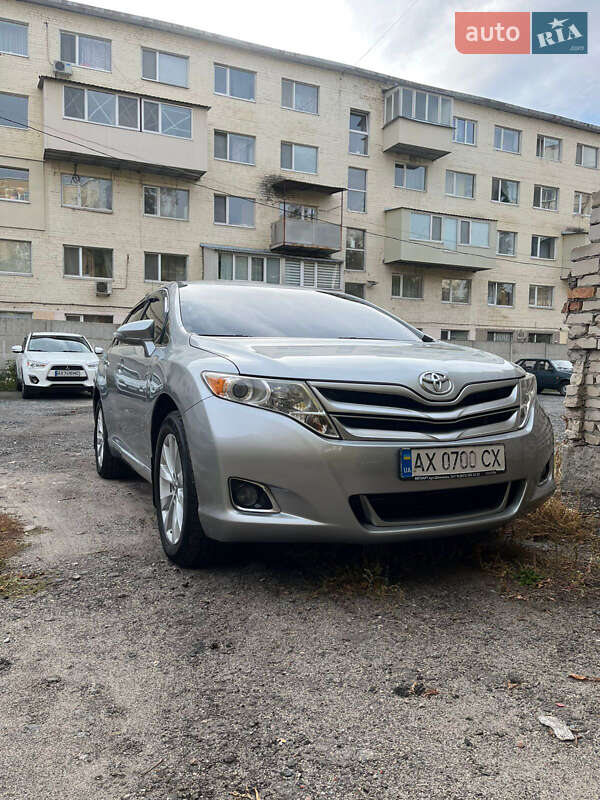 Внедорожник / Кроссовер Toyota Venza 2015 в Харькове