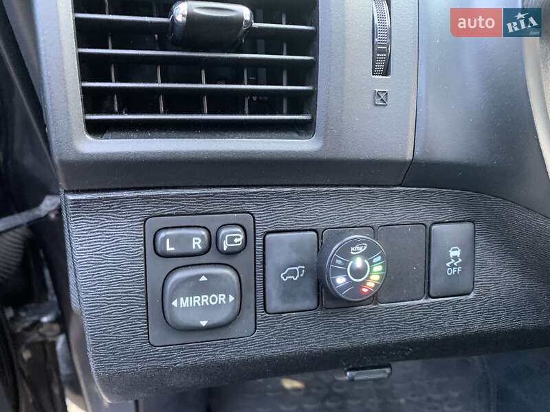 Позашляховик / Кросовер Toyota Venza 2013 в Дніпрі