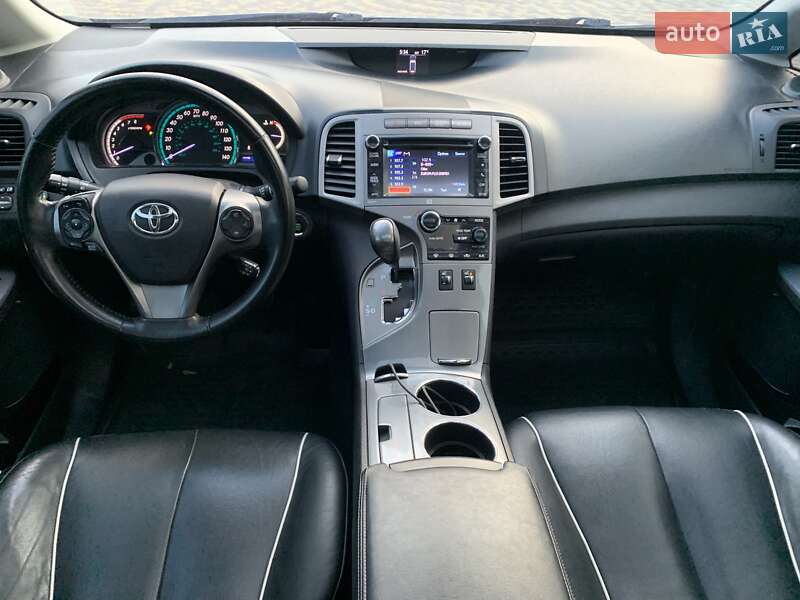 Позашляховик / Кросовер Toyota Venza 2013 в Дніпрі