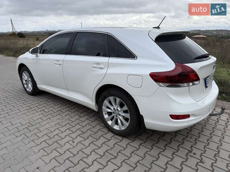 Позашляховик / Кросовер Toyota Venza 2013 в Хмельницькому