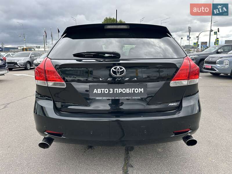 Внедорожник / Кроссовер Toyota Venza 2010 в Киеве